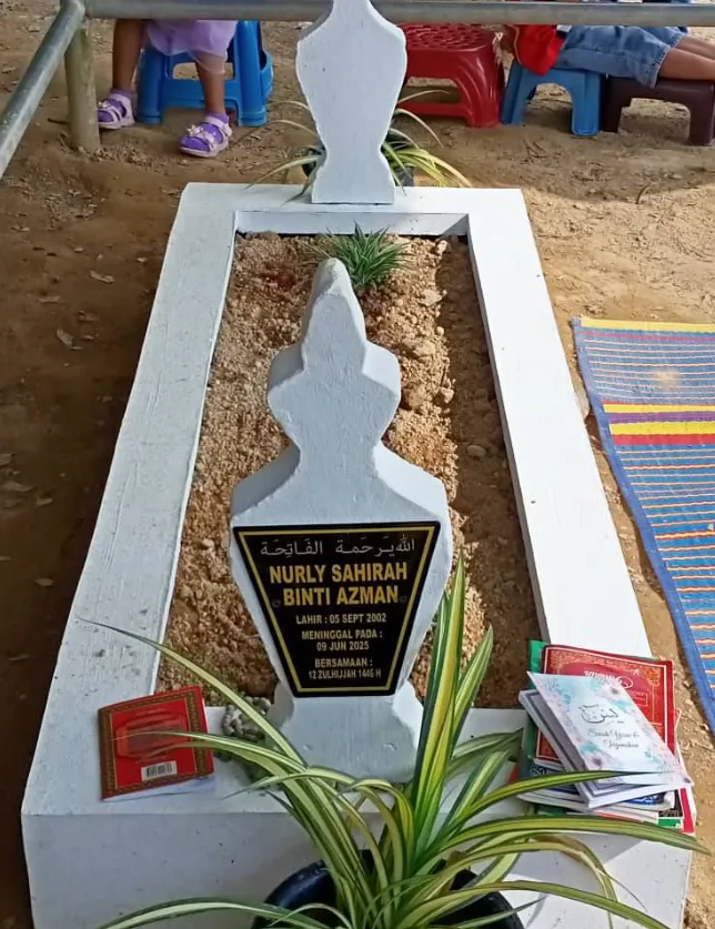Ambil Tanah Buat Azimat? Khurafat di Kubur Nurly Shahirah 3 Amalan Khurafat Di Kubur Nurly Shahirah 5