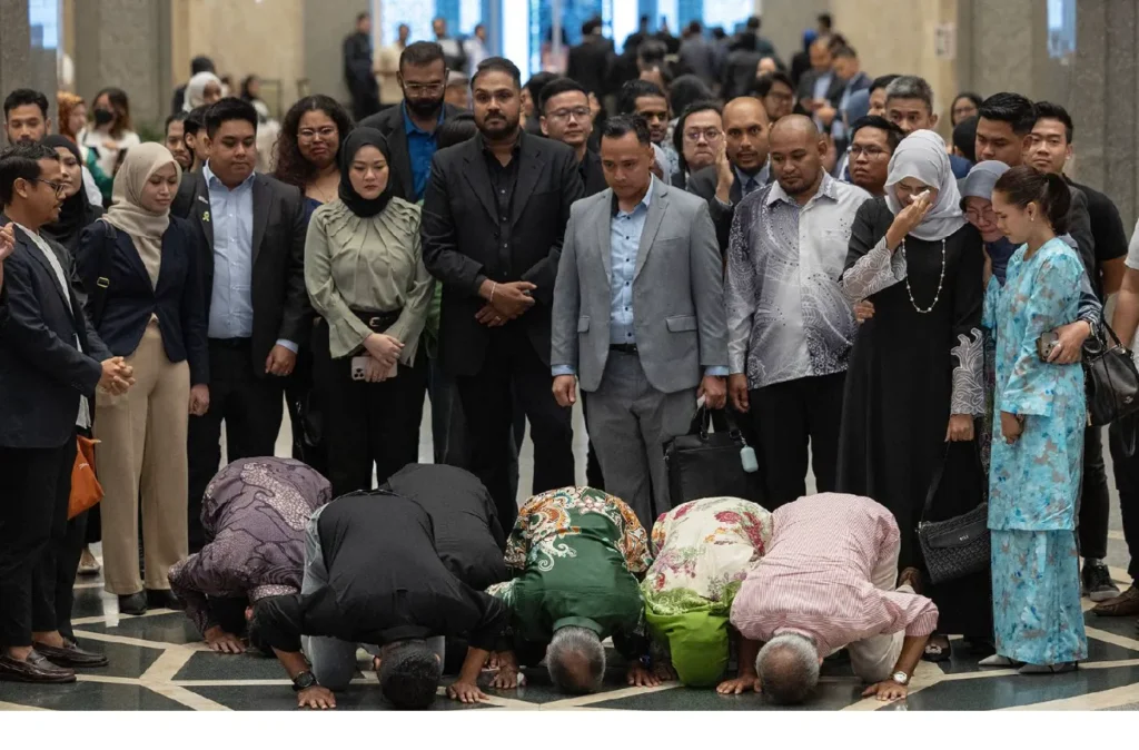 Bella Astillah Menangis Gembira Pembebasan Kes Syed Saddiq 1