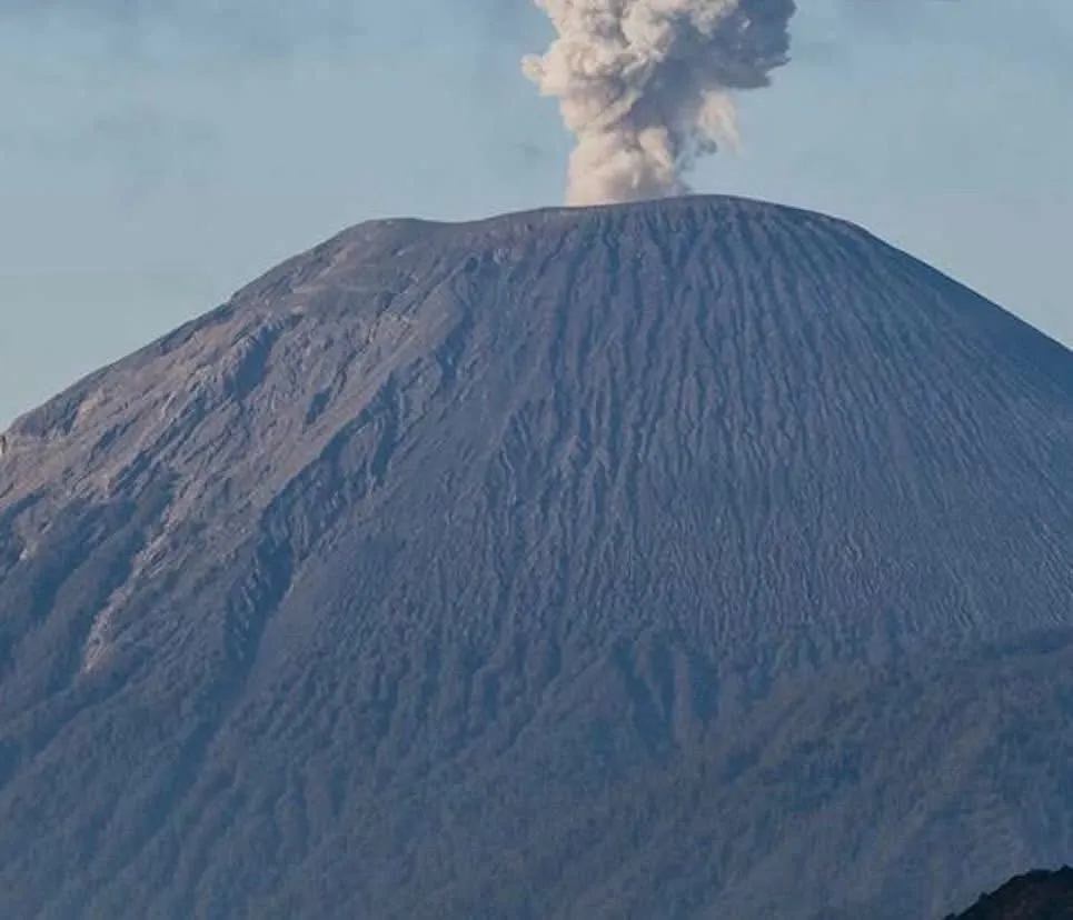 Ngeri! Juliana Marins di Gunung Rinjani Berakhir Tragis 10 Juliana Marins di Gunung Rinjani Berakhir Tragis 9