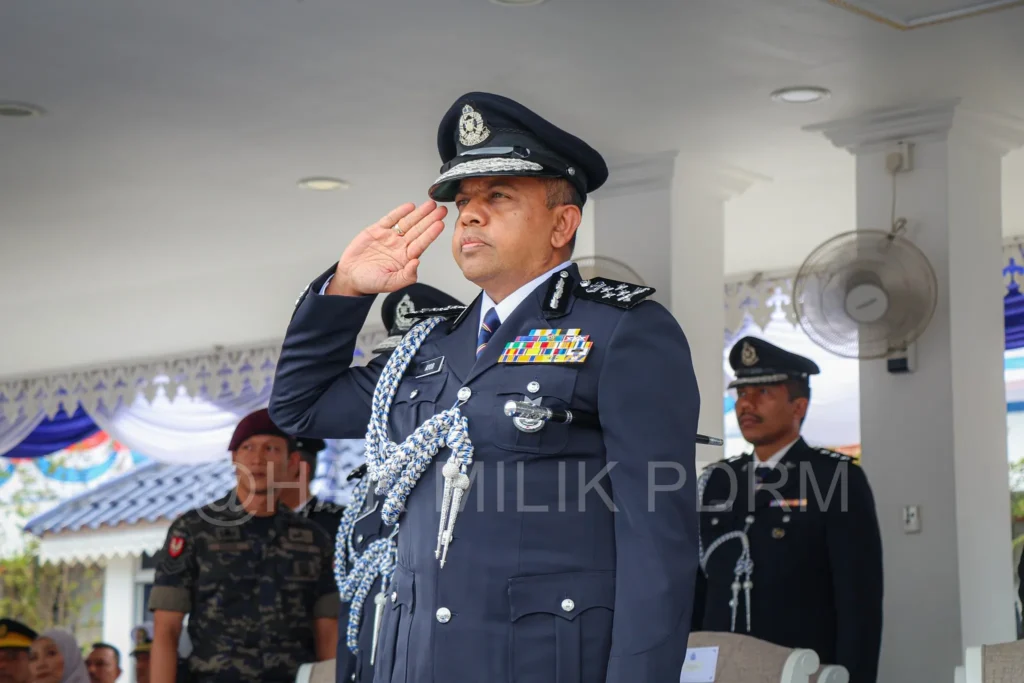 KPN Baru: Mohd Khalid Ismail Bawa 'Senjata Rahsia' ke PDRM 4 KPN Baru Mohd Khalid Ismail 13