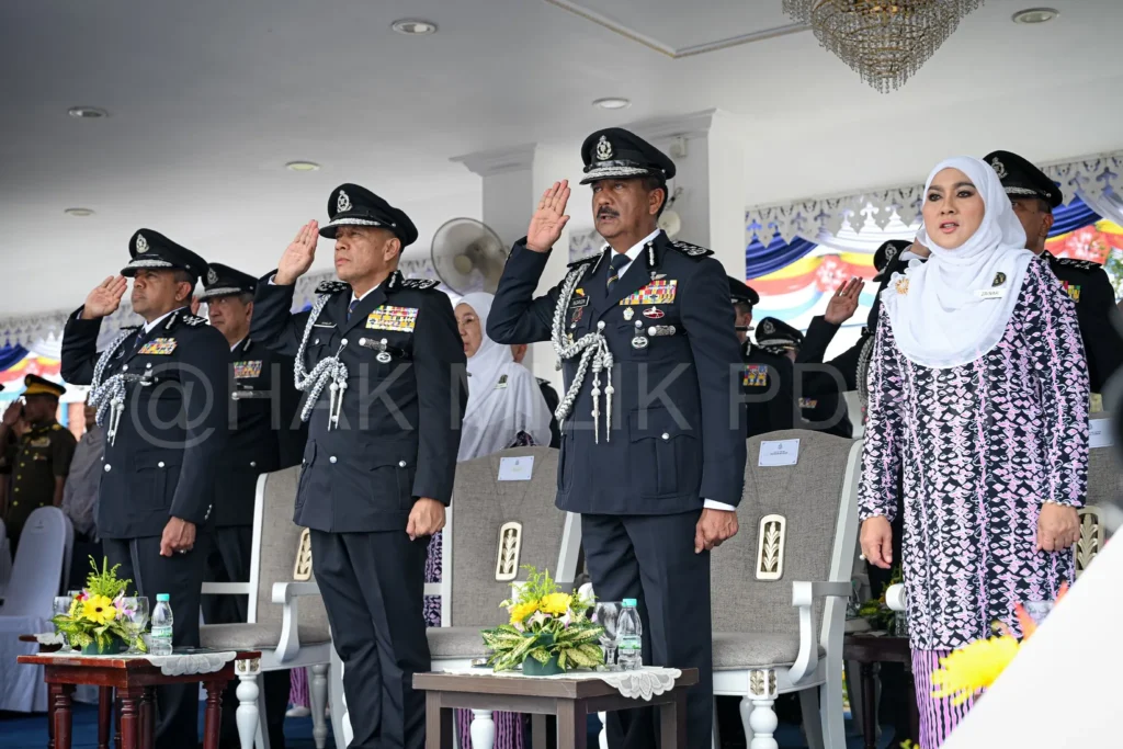 KPN Baru: Mohd Khalid Ismail Bawa 'Senjata Rahsia' ke PDRM 8 KPN Baru Mohd Khalid Ismail 21