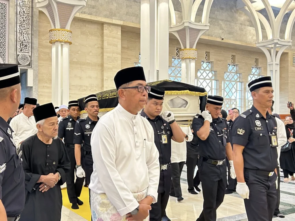 Sarawak Berduka: Pemergian Isteri Premier Abang Johari 3 Sarawak Berduka Pemergian Isteri Premier Abang Johari 2
