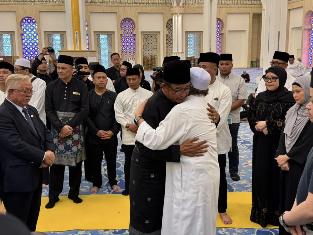 Sarawak Berduka: Pemergian Isteri Premier Abang Johari 2 Sarawak Berduka Pemergian Isteri Premier Abang Johari 4