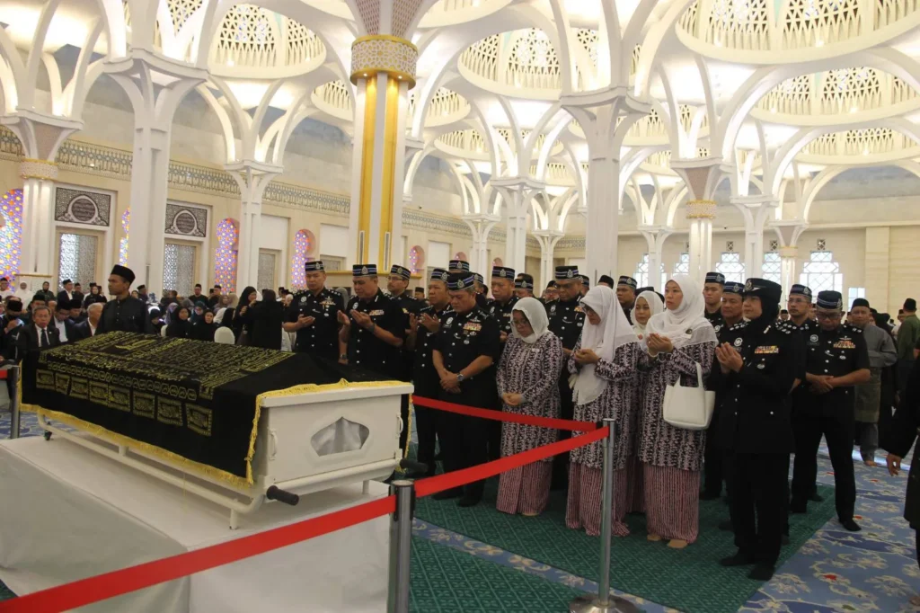 Sarawak Berduka: Pemergian Isteri Premier Abang Johari 1 Sarawak Berduka Pemergian Isteri Premier Abang Johari 7